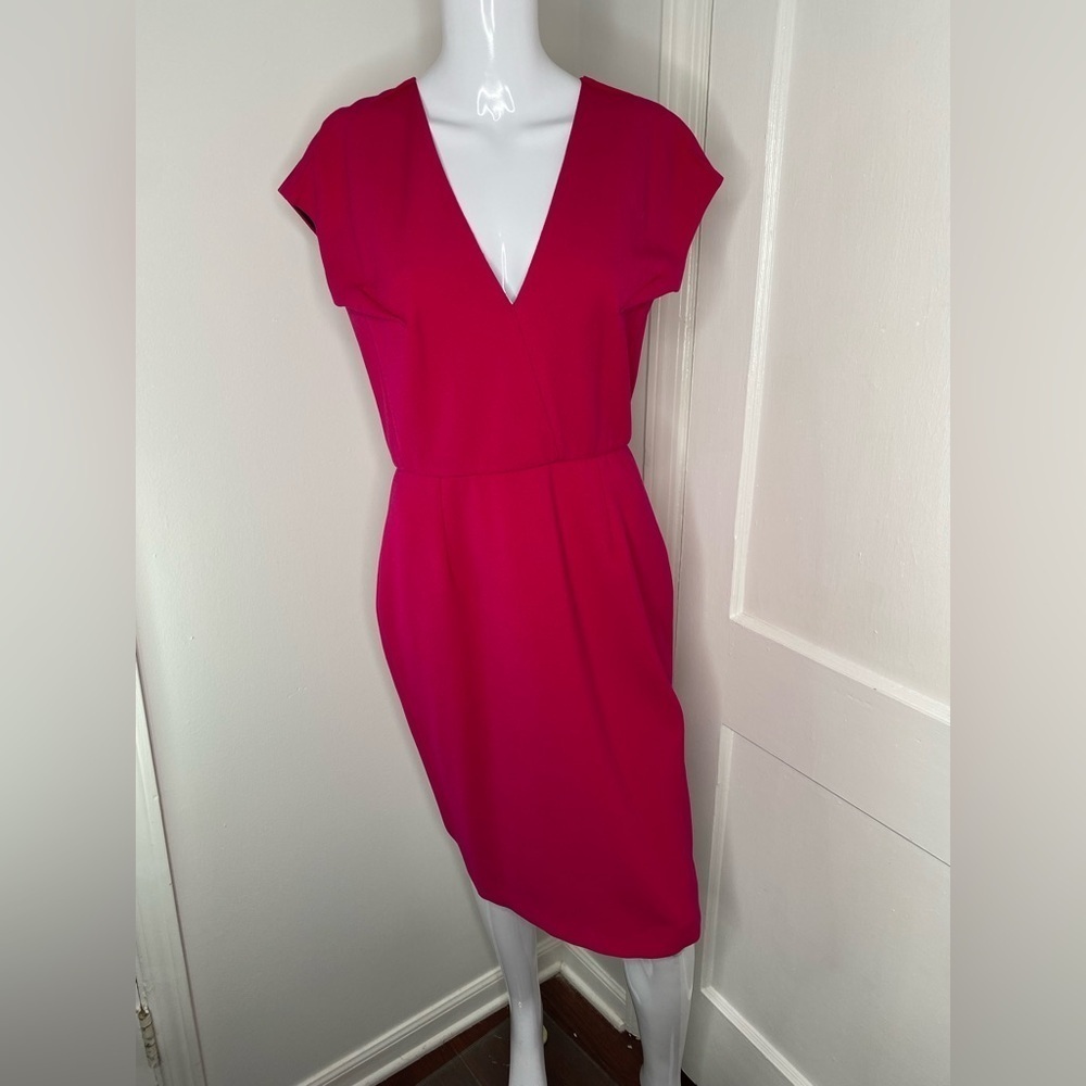 Roland Mouret by Neiman Marcus NWT 10 Pink V-Neck Dress